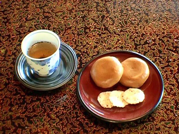お茶とお菓子